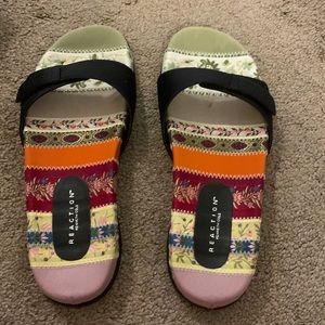 Reaction Kenneth Cole Sandals
